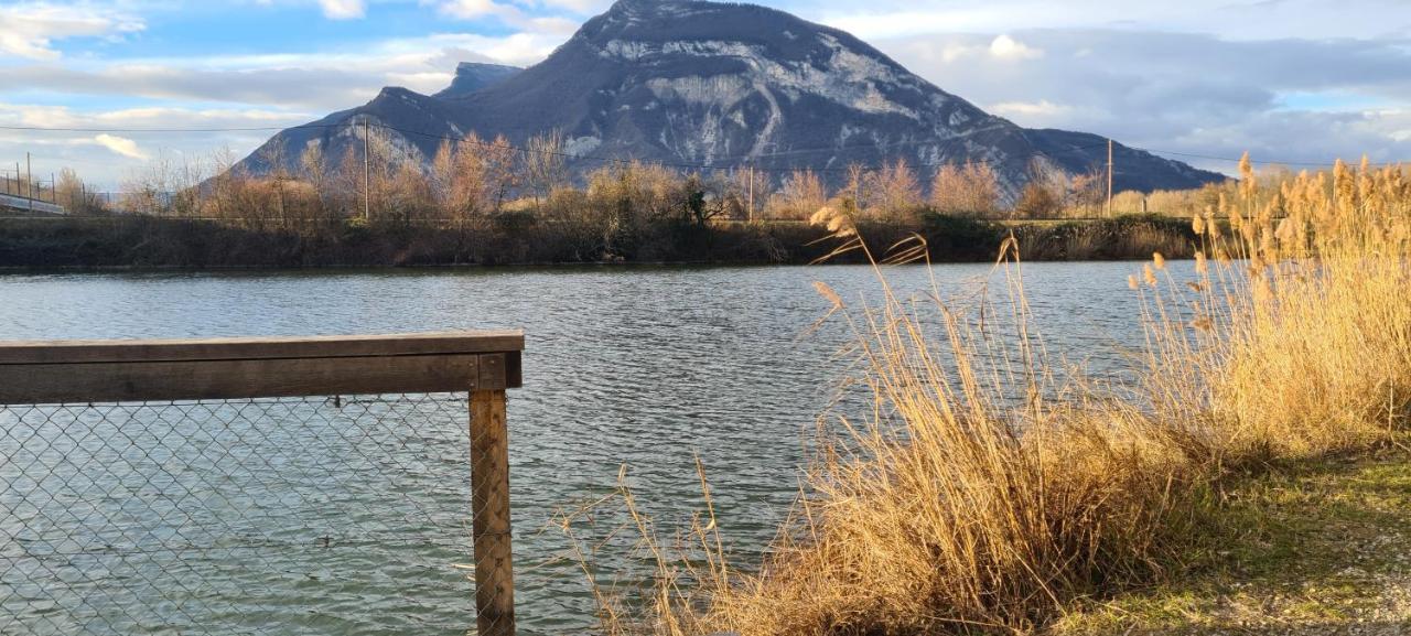 Gite La Montagnette Ruffieux Exteriör bild